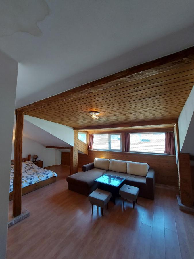 Vasi Apartments 도브리니쉬트 외부 사진