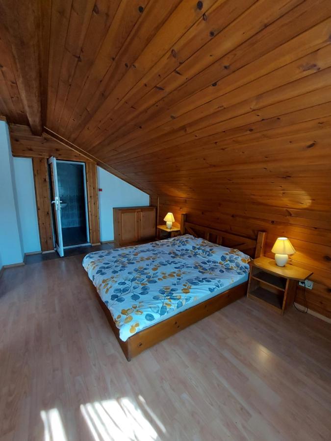 Vasi Apartments 도브리니쉬트 외부 사진