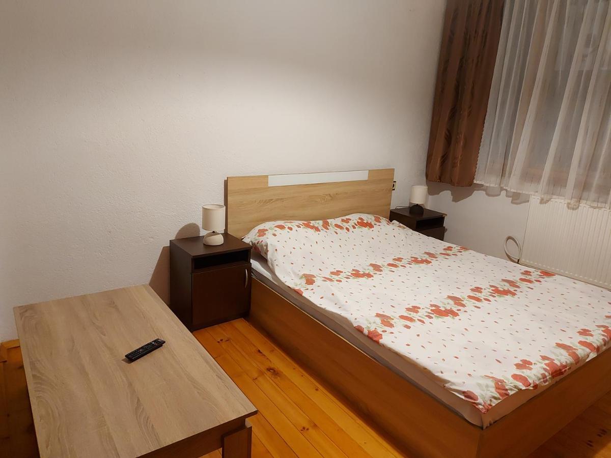 Vasi Apartments 도브리니쉬트 외부 사진